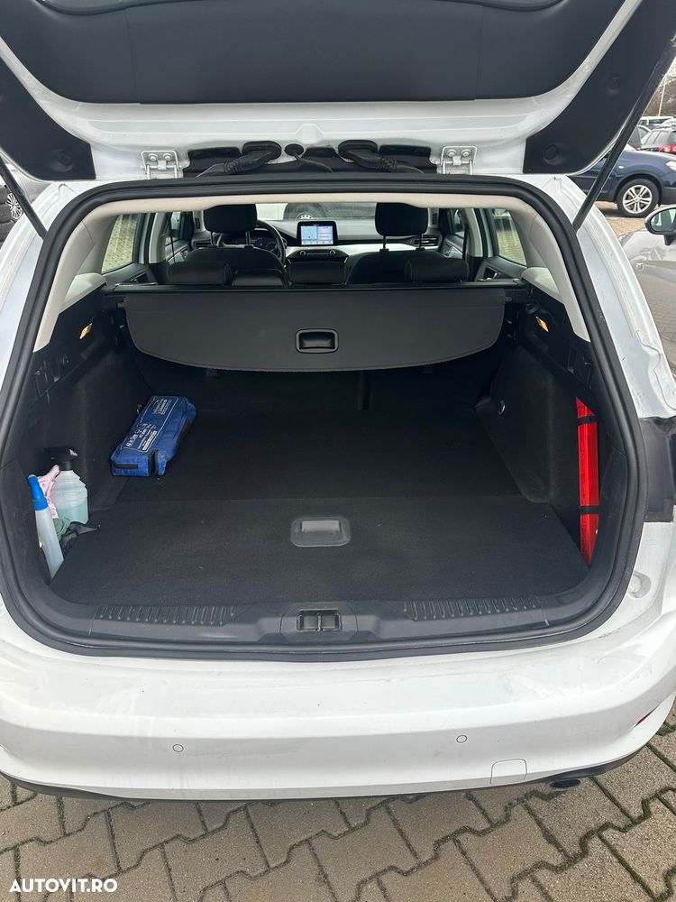Ford Focus 1.5 EcoBlue Start-Stopp-System COOL&CONNECT - 13