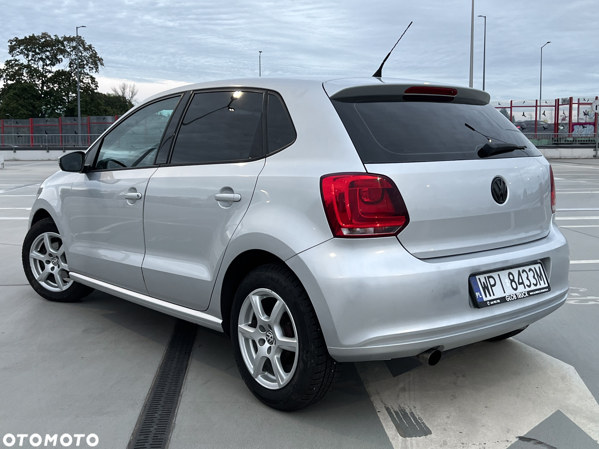 Volkswagen Polo 1.4 16V Trendline - 4