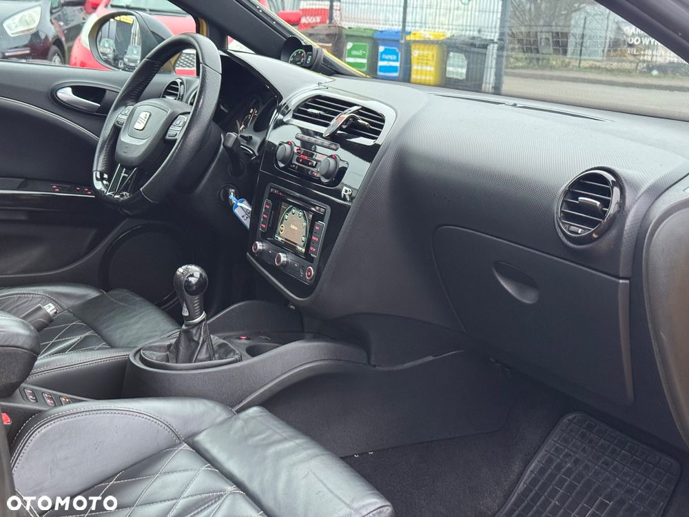 Seat Leon 2.0 T FSI Cupra R - 23