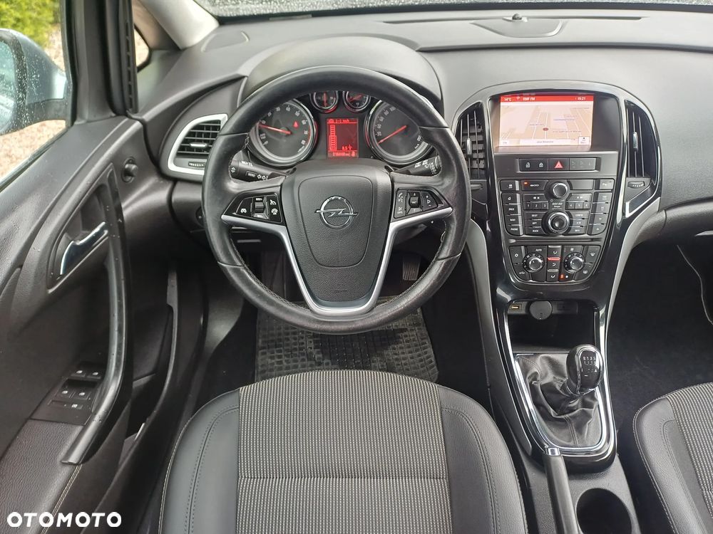 Opel Astra 1.4 Turbo Cosmo - 5