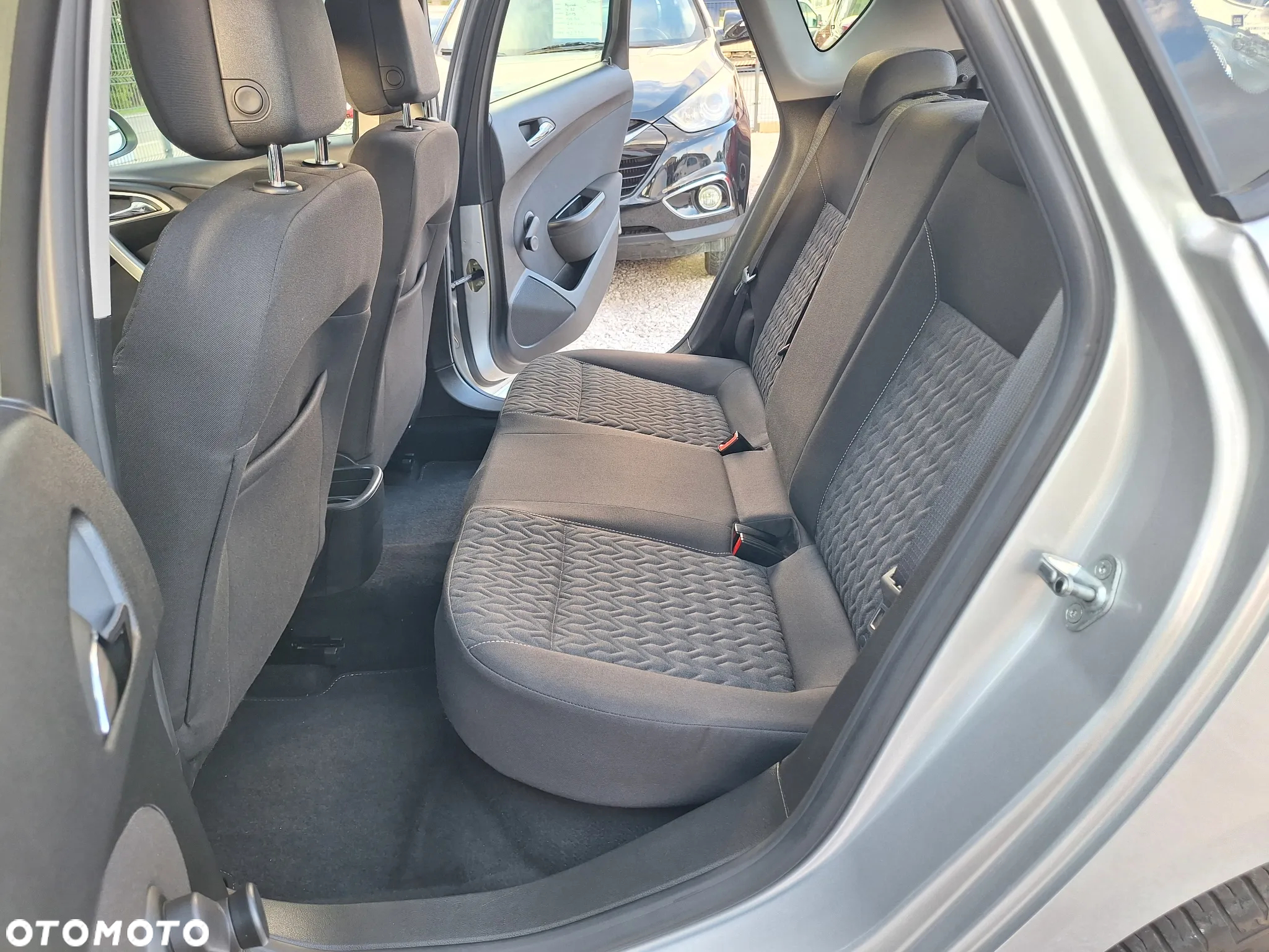 Opel Astra 1.6 Active - 25