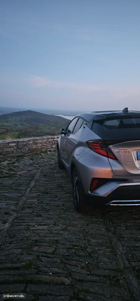 Toyota C-HR 2.0 Hybrid Lounge - 2