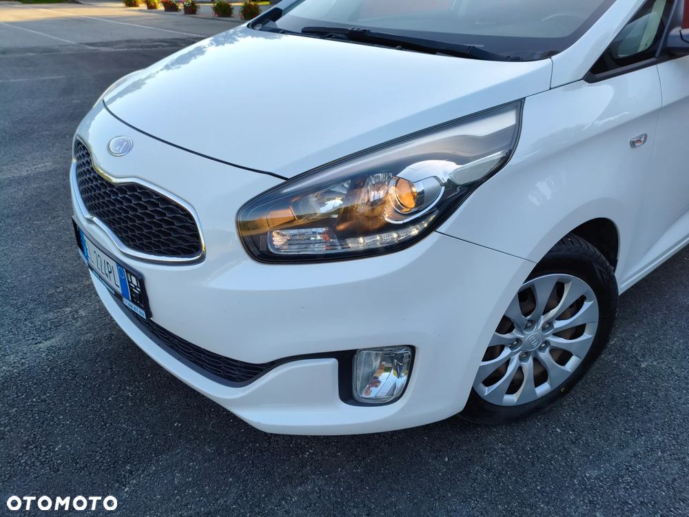 Kia Carens 1.7 CRDi L - 12
