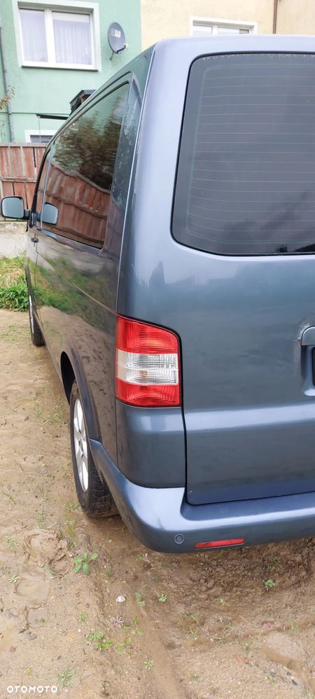 Volkswagen Caravelle - 4