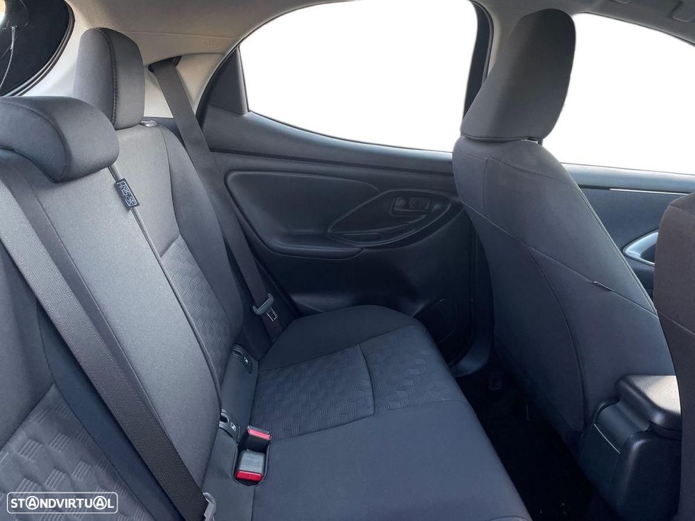 Toyota Yaris - 8