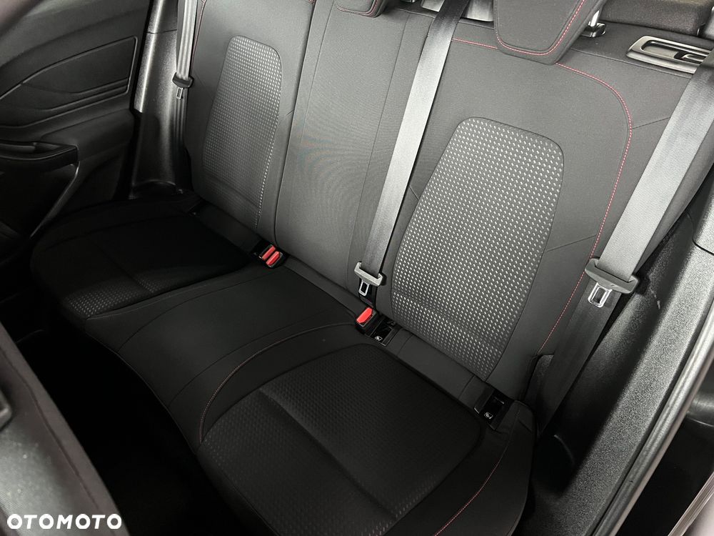 Ford Focus - 25