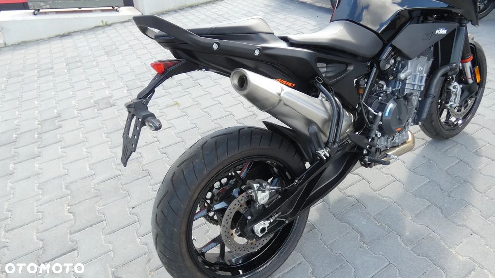 KTM DUKE 890 - 10