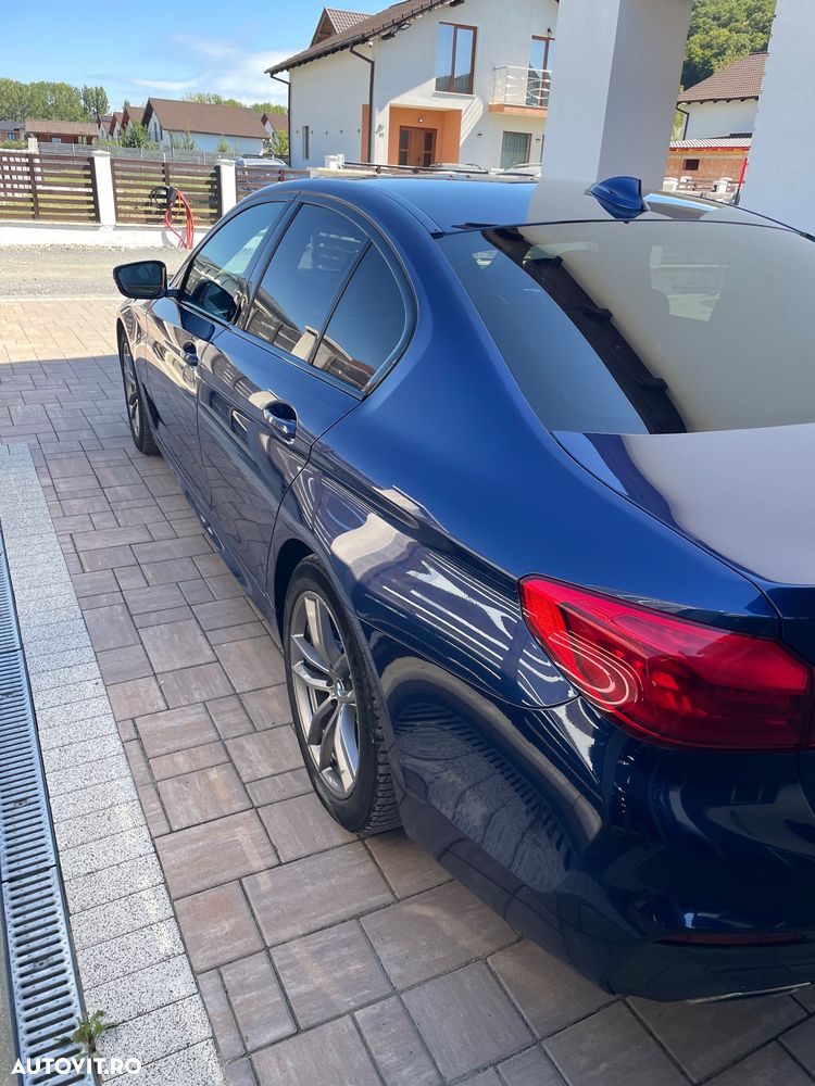 BMW Seria 5 530d xDrive AT - 3
