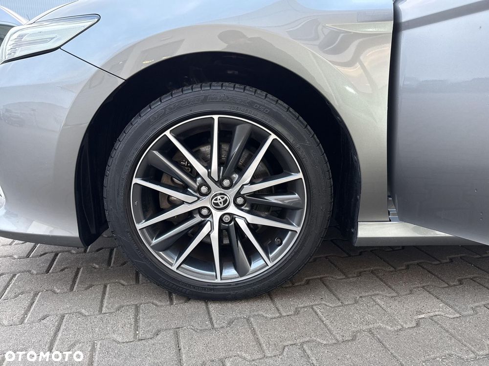 Toyota Camry 2.5 Hybrid Executive CVT - 26