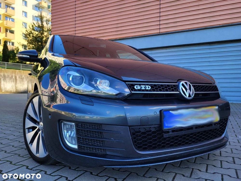 Volkswagen Golf 2.0 TDI DPF DSG GTD - 2