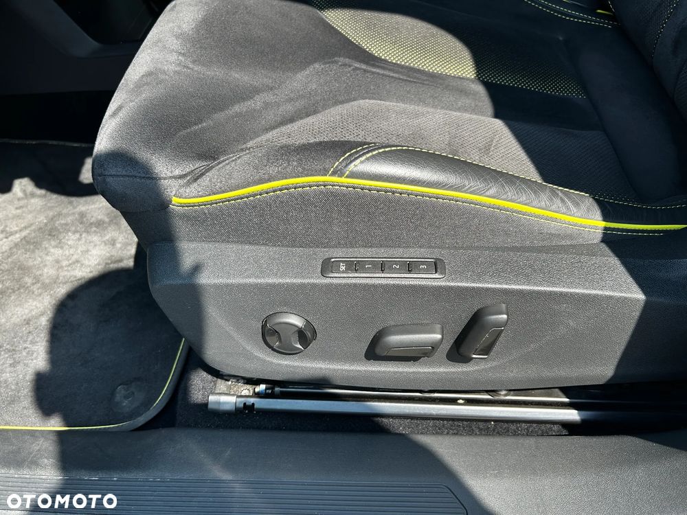 Skoda Enyaq RS 82kWh - 17