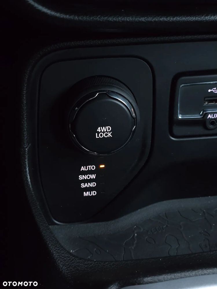 Jeep Renegade 2.0 MultiJet Limited 4WD S&S - 28