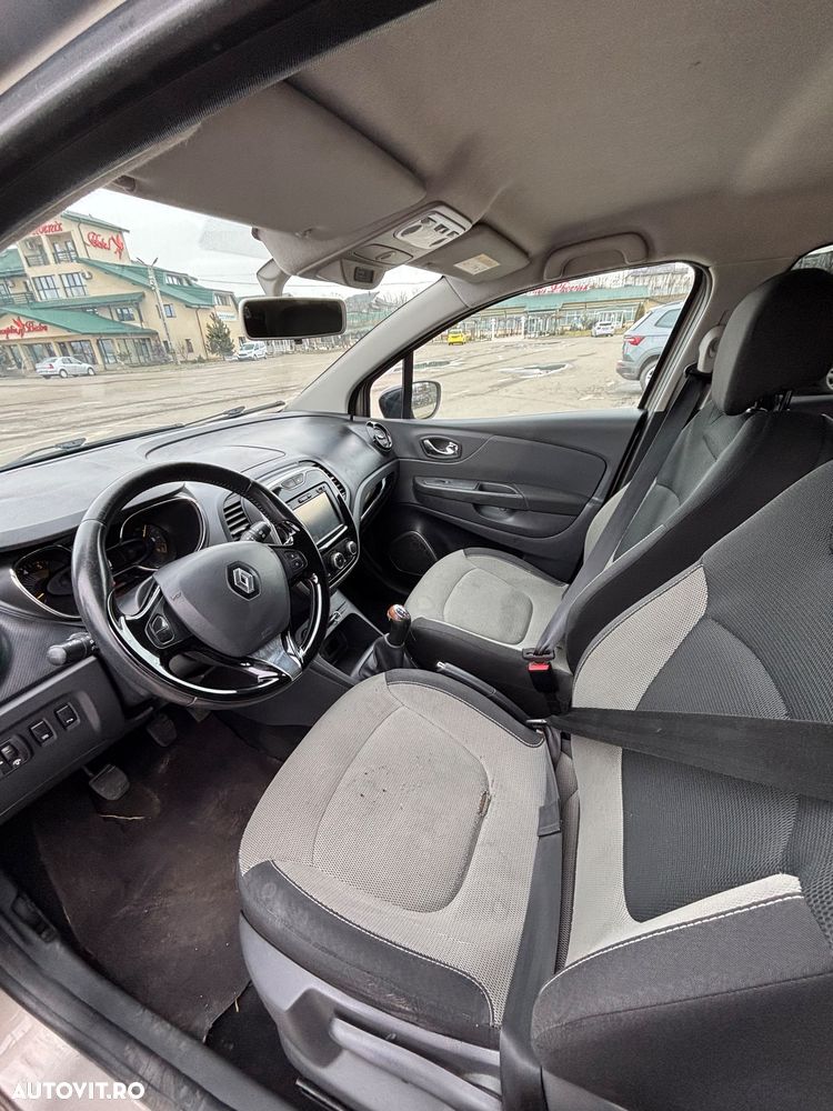 Renault Captur - 33