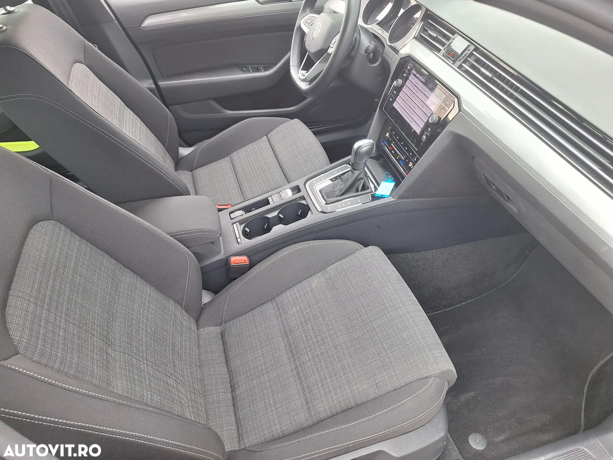 Volkswagen Passat Variant 2.0 TDI DSG Business - 15
