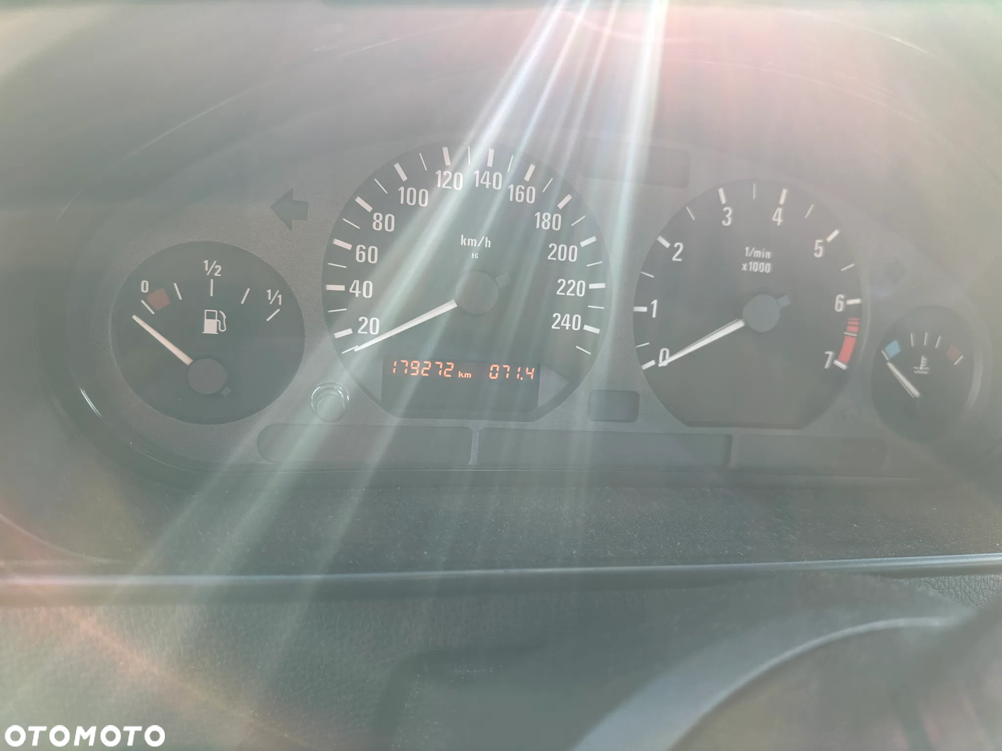 BMW Seria 3 318ti - 15
