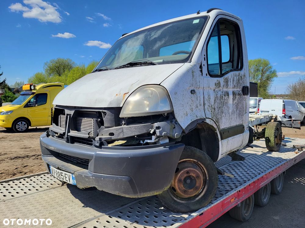Renault Mascot - 1