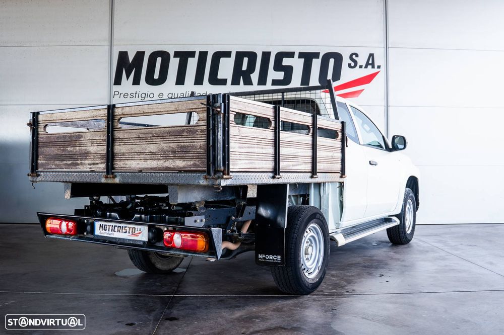 Mitsubishi L 200 2.3 Di-D Club Invicte 4X4 - 8