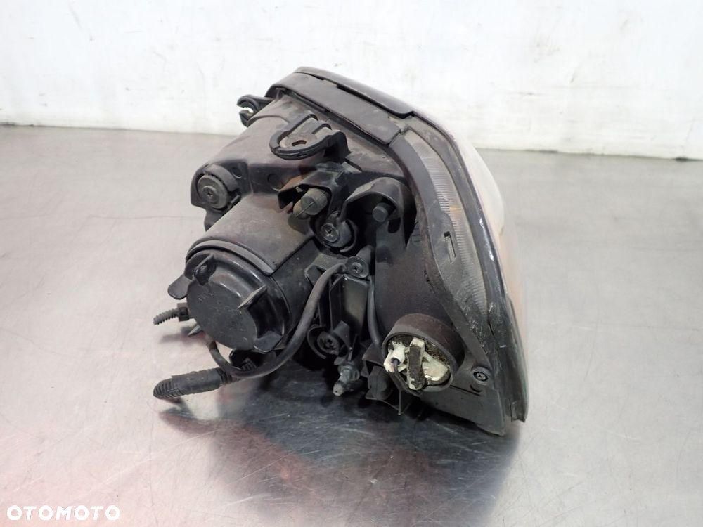 LAMPA PRAWA PRZEDNIA KIA MAGENTIS I LIFT - 3