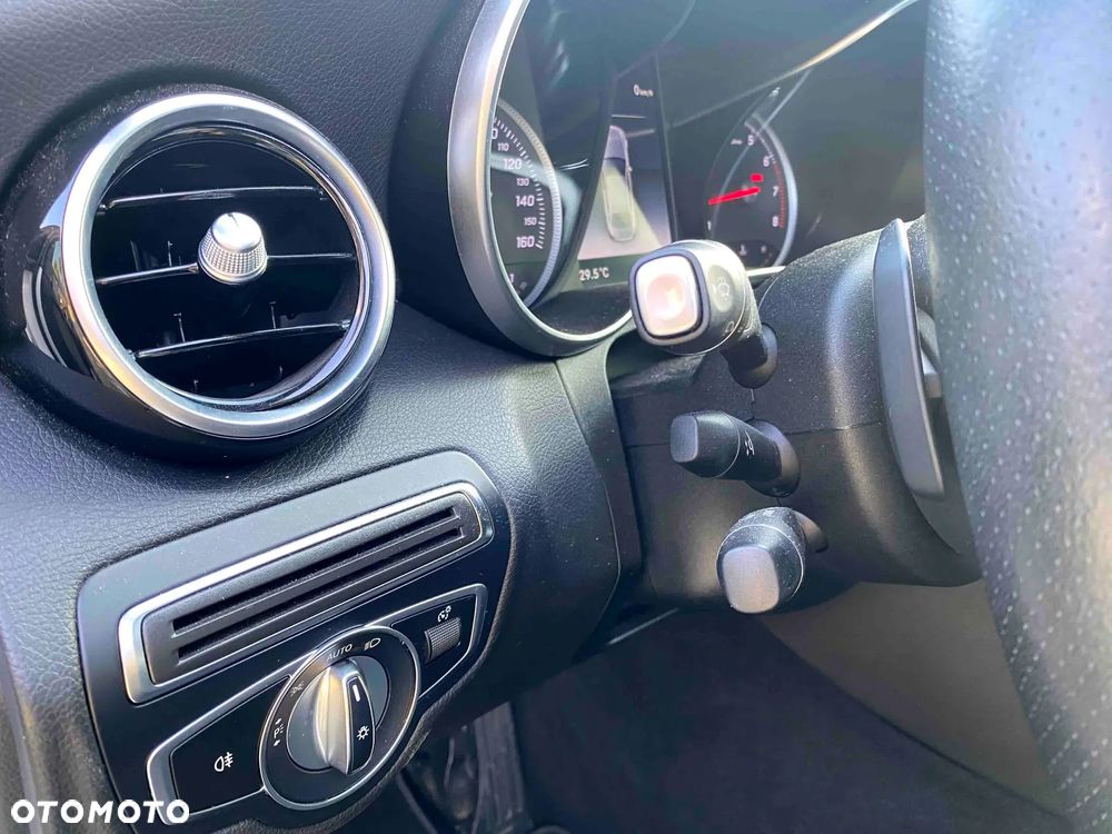 Mercedes-Benz Klasa C 300 9G-TRONIC Exclusive - 26