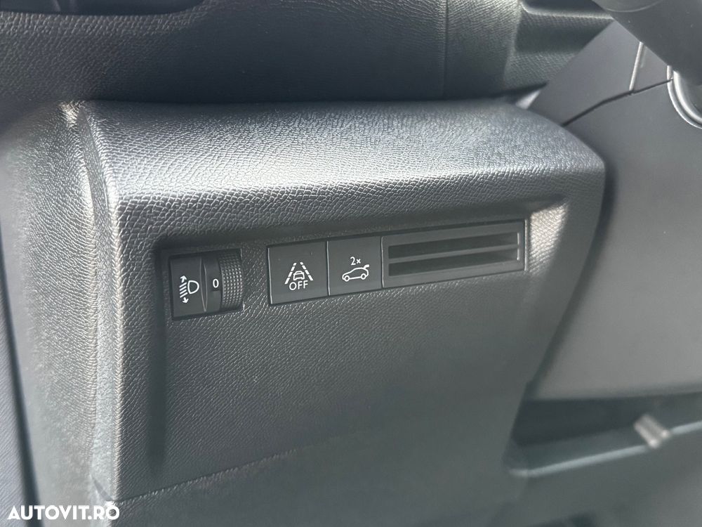 Citroën C4X 1.2 PureTech 130 S&S EAT8 Feel Pack - 26