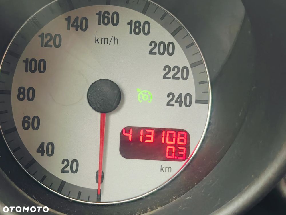 Alfa Romeo 147 1.9 JTD 16V Black Line - 20