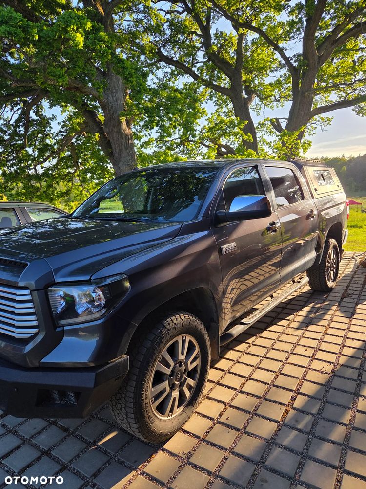 Toyota Tundra - 2