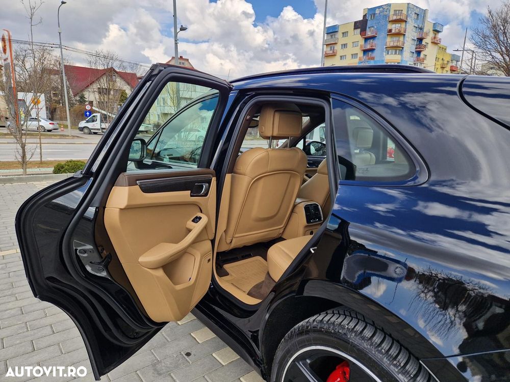 Porsche Macan - 15