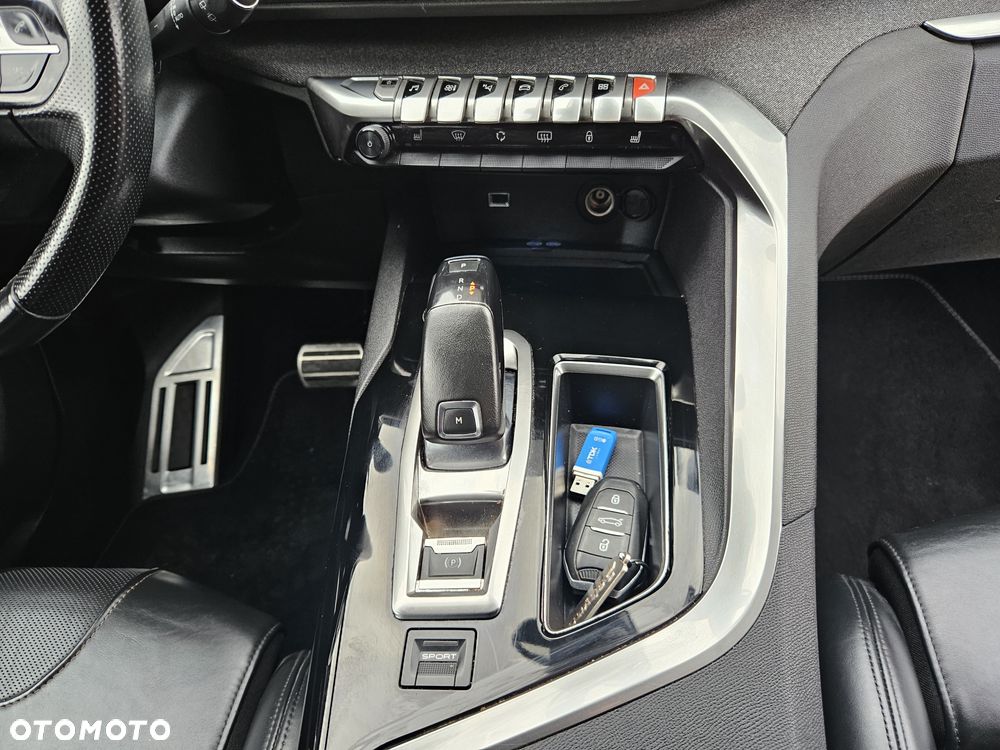 Peugeot 5008 - 23