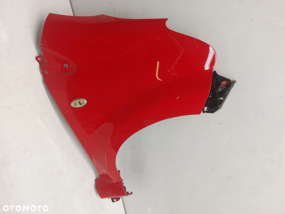 ^ BŁOTNIK PRZÓD PRZEDNI PRAWY TOYOTA AYGO 3P0 CZERWONY - 3