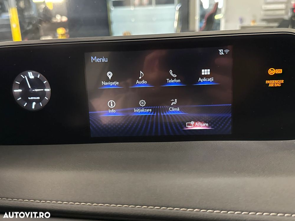 Lexus UX - 22