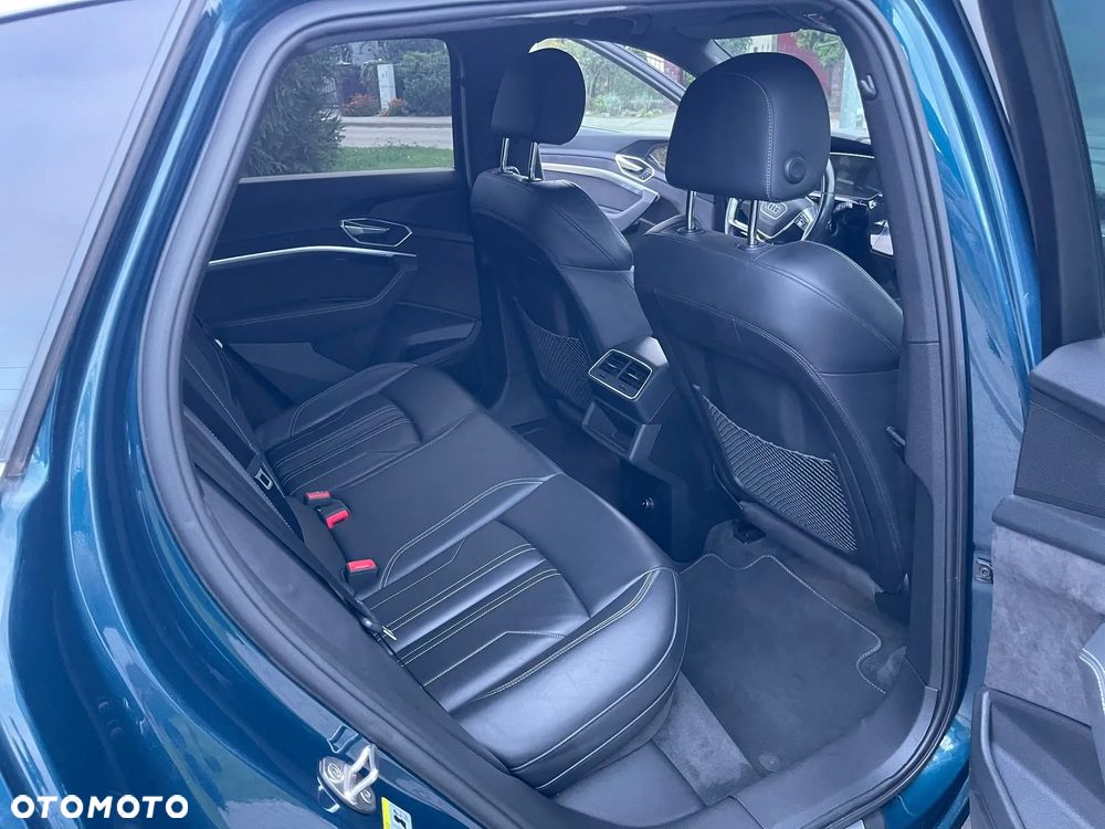 Audi e-tron 55 Quattro S Line - 16