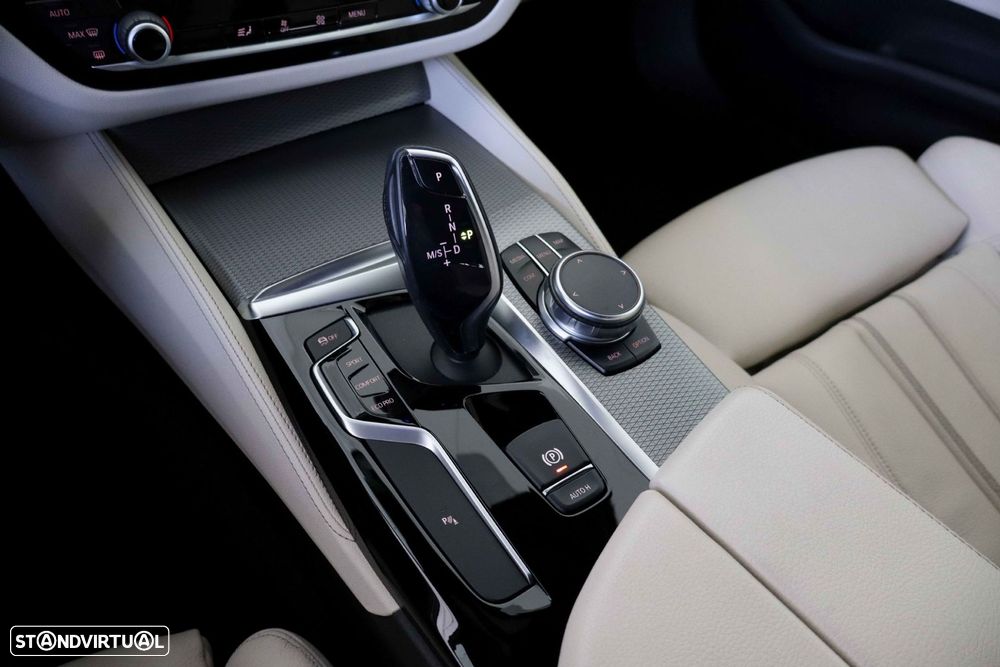 BMW 520 d Pack M Auto - 45