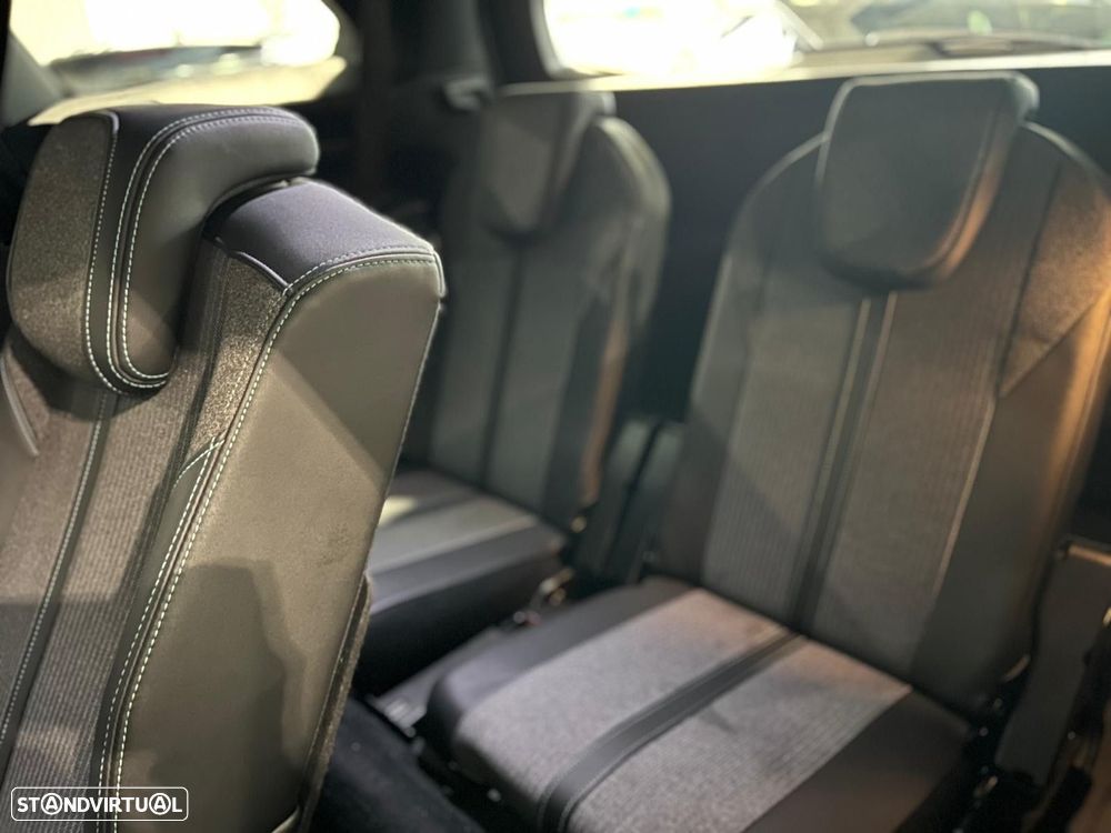 Peugeot 5008 1.5 BlueHDi Allure Pack EAT8 - 17