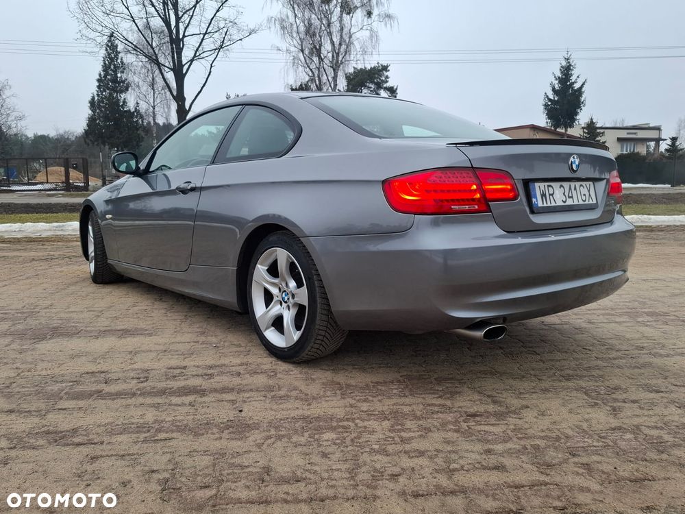 BMW Seria 3 320i Edition Exclusive - 5