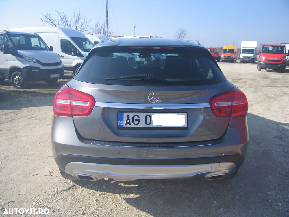 Mercedes-Benz GLA 200 CDI 4MATIC Aut. - 18