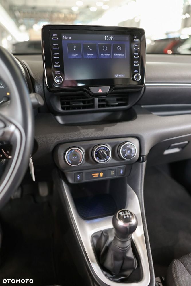 Toyota Yaris - 15