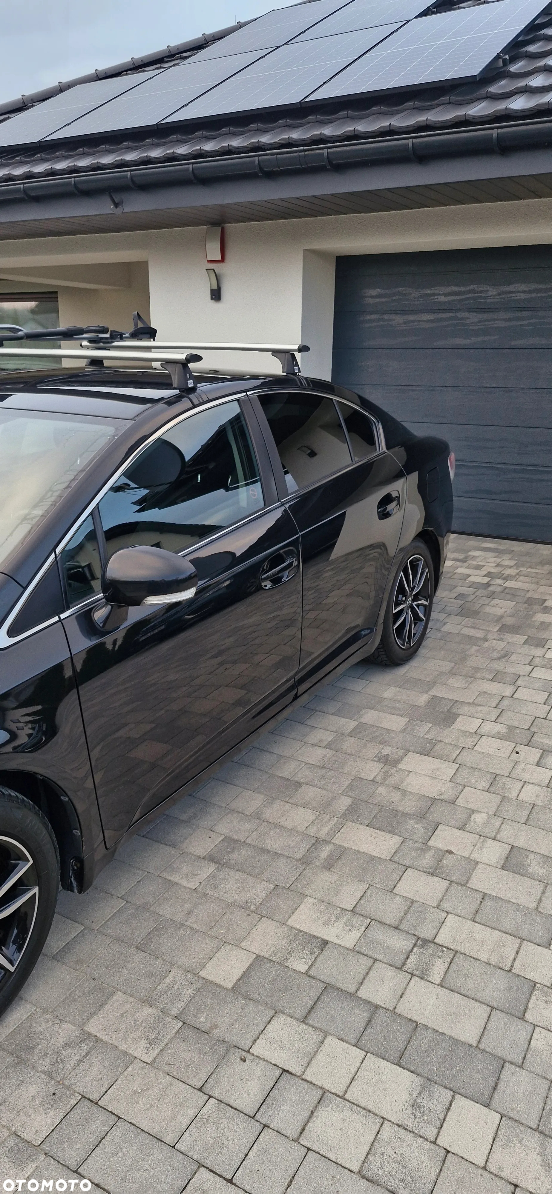 Toyota Avensis - 8
