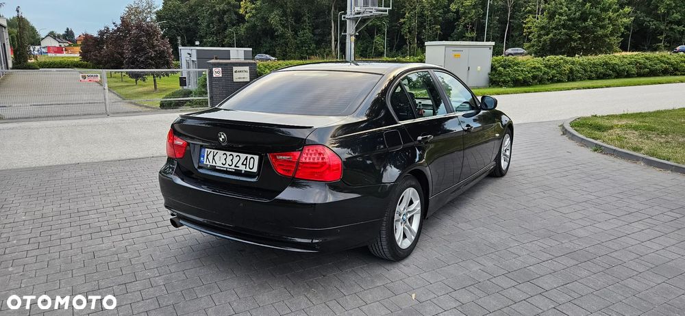 BMW Seria 3 320i - 7