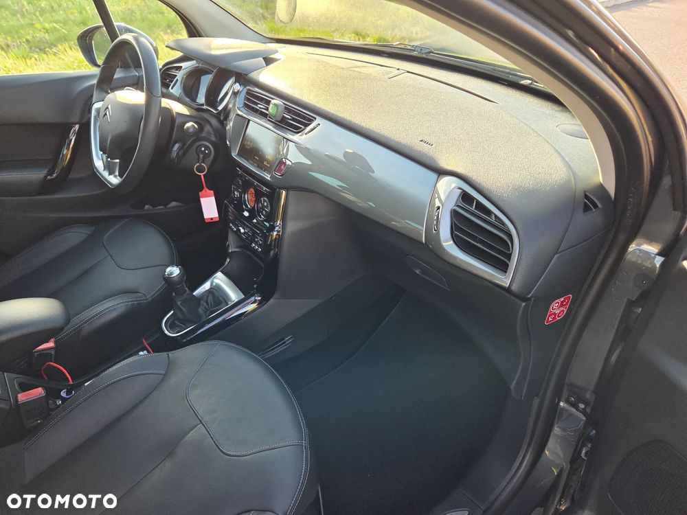 Citroën C3 Pure Tech (VTi) 82 Exclusive - 35