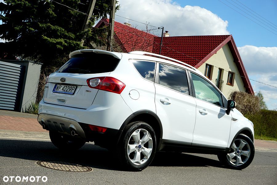 Ford Kuga 2.0 TDCi 4x4 Titanium - 9