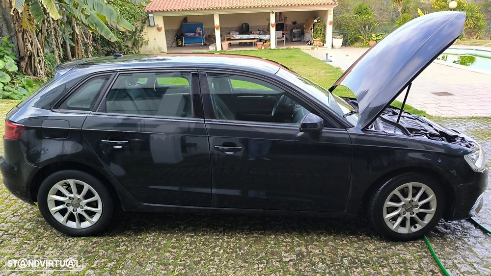 Audi A3 Sportback 1.6 TDI Ambiente - 1