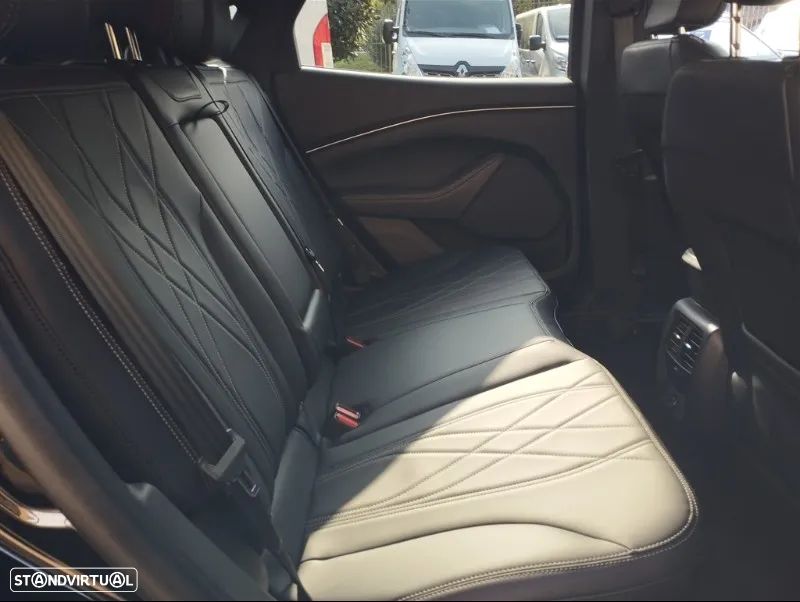 Ford Mustang Mach-E - 6