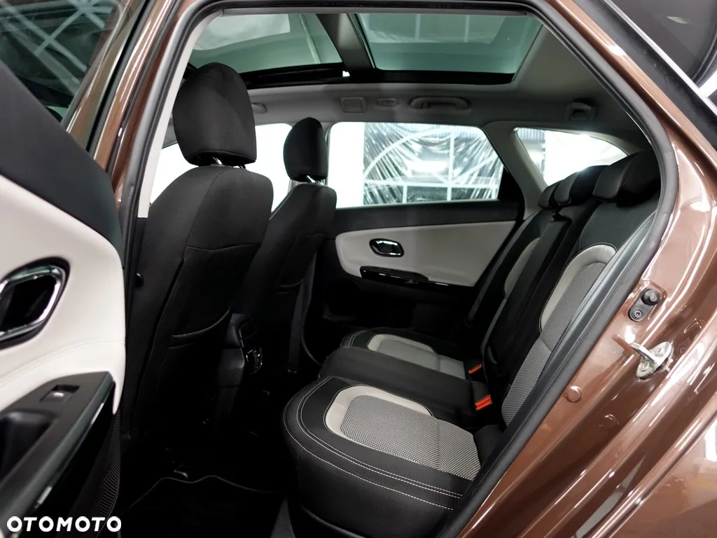 Kia Ceed Cee'd 1.6 CRDi Business Line - 10