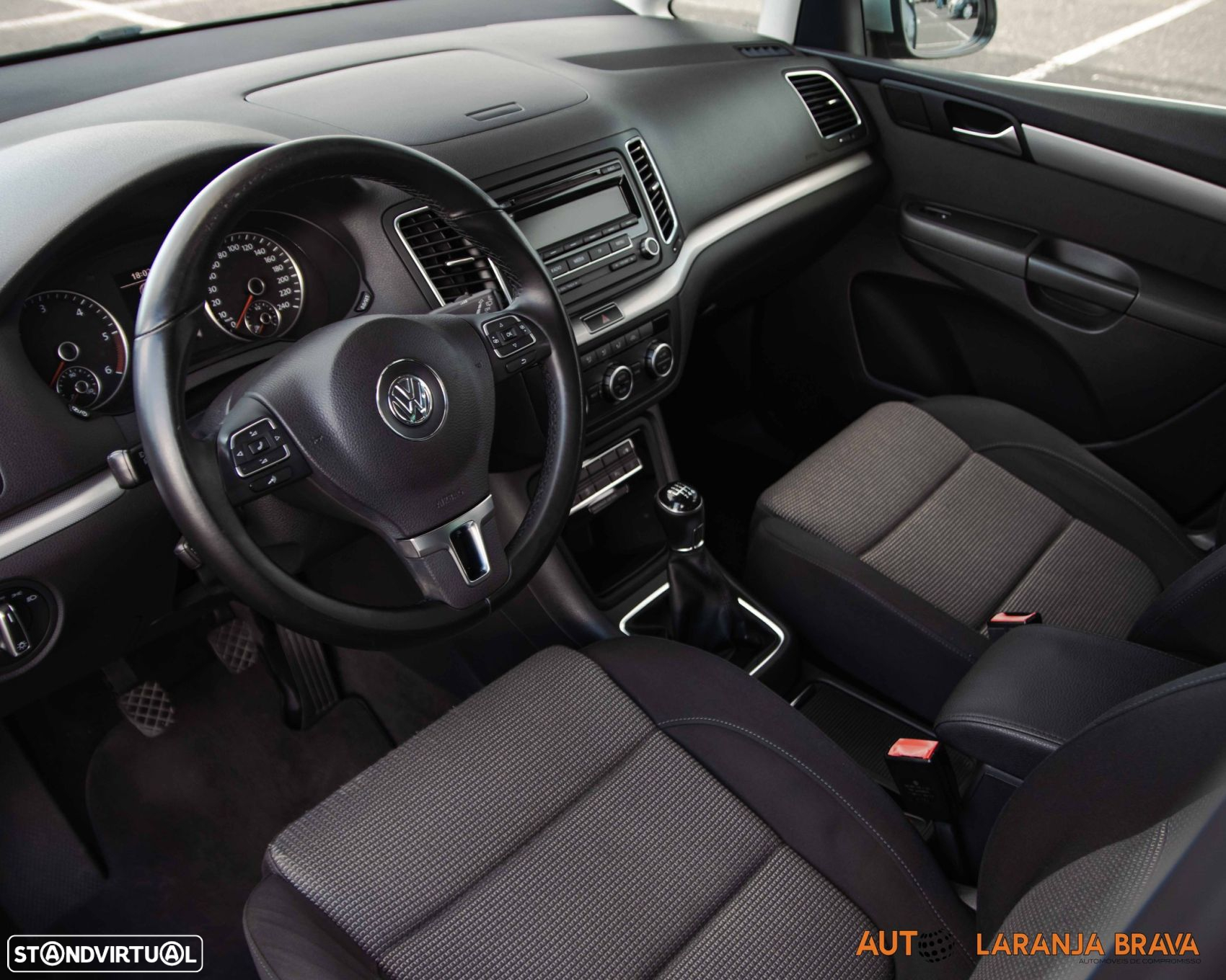 VW Sharan 2.0 TDI Confortline - 19