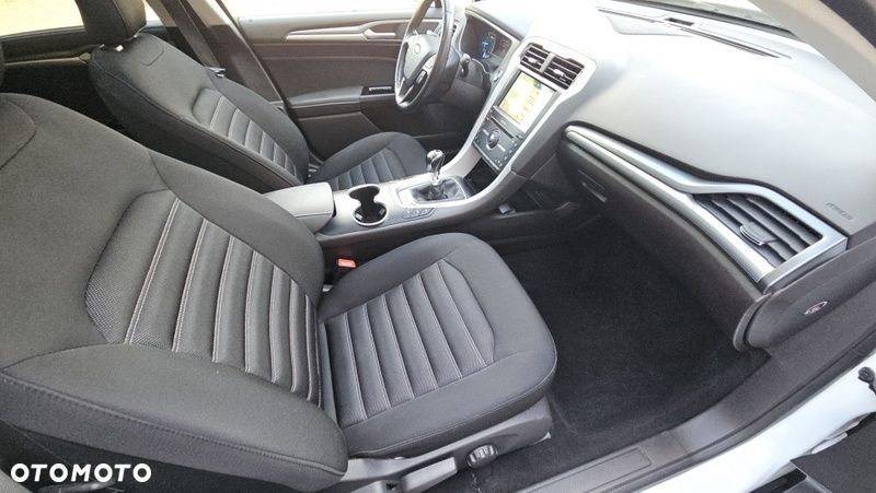 Ford Mondeo 2.0 TDCi Titanium - 25