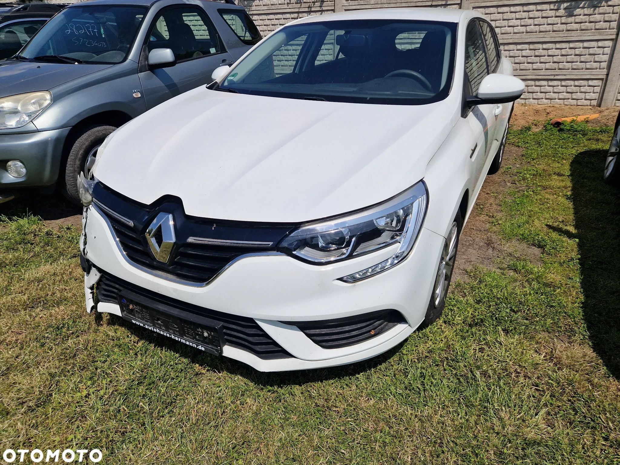 Renault Megane ENERGY TCe 100 LIFE - 1