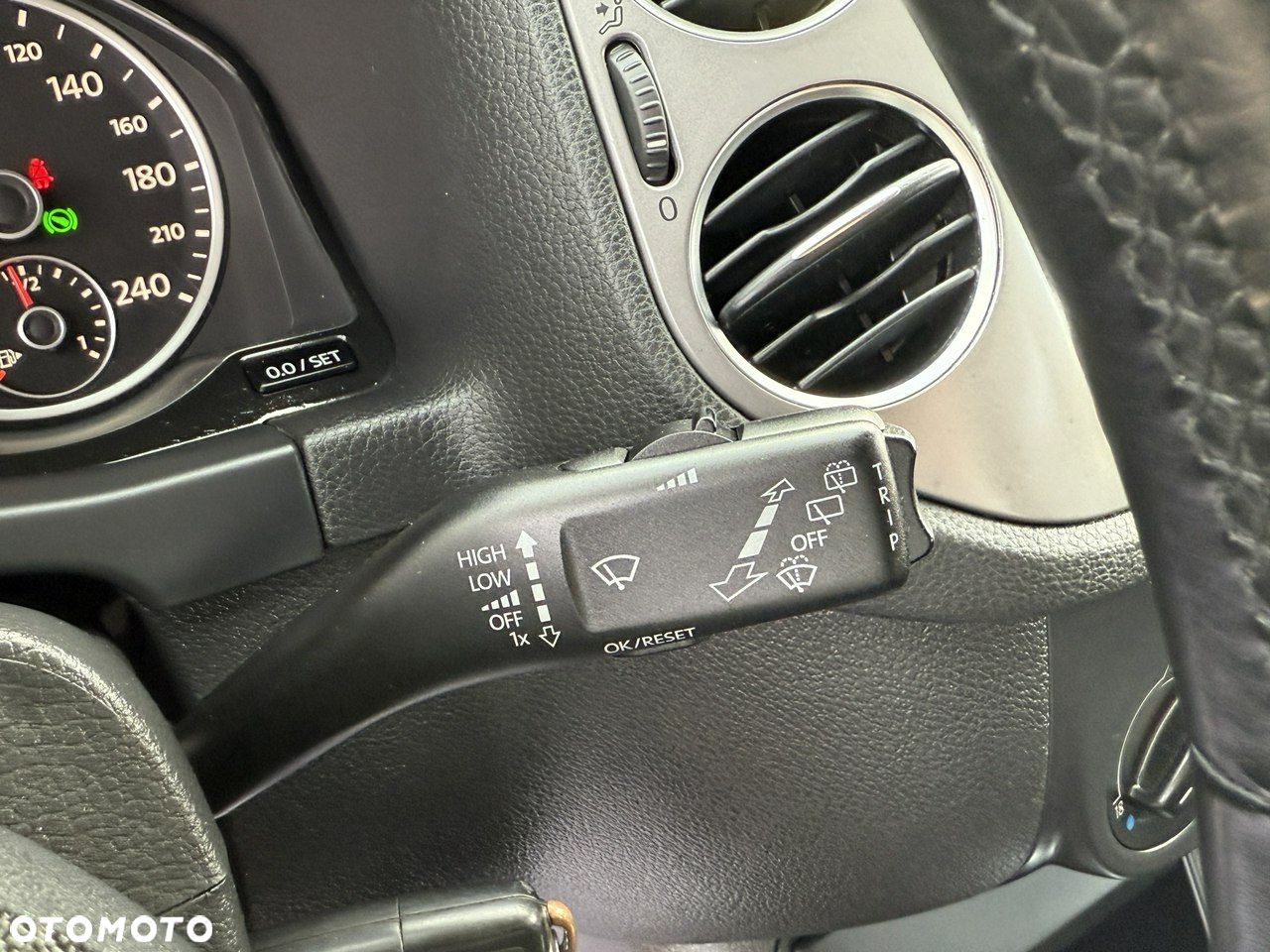 Volkswagen Tiguan - 23