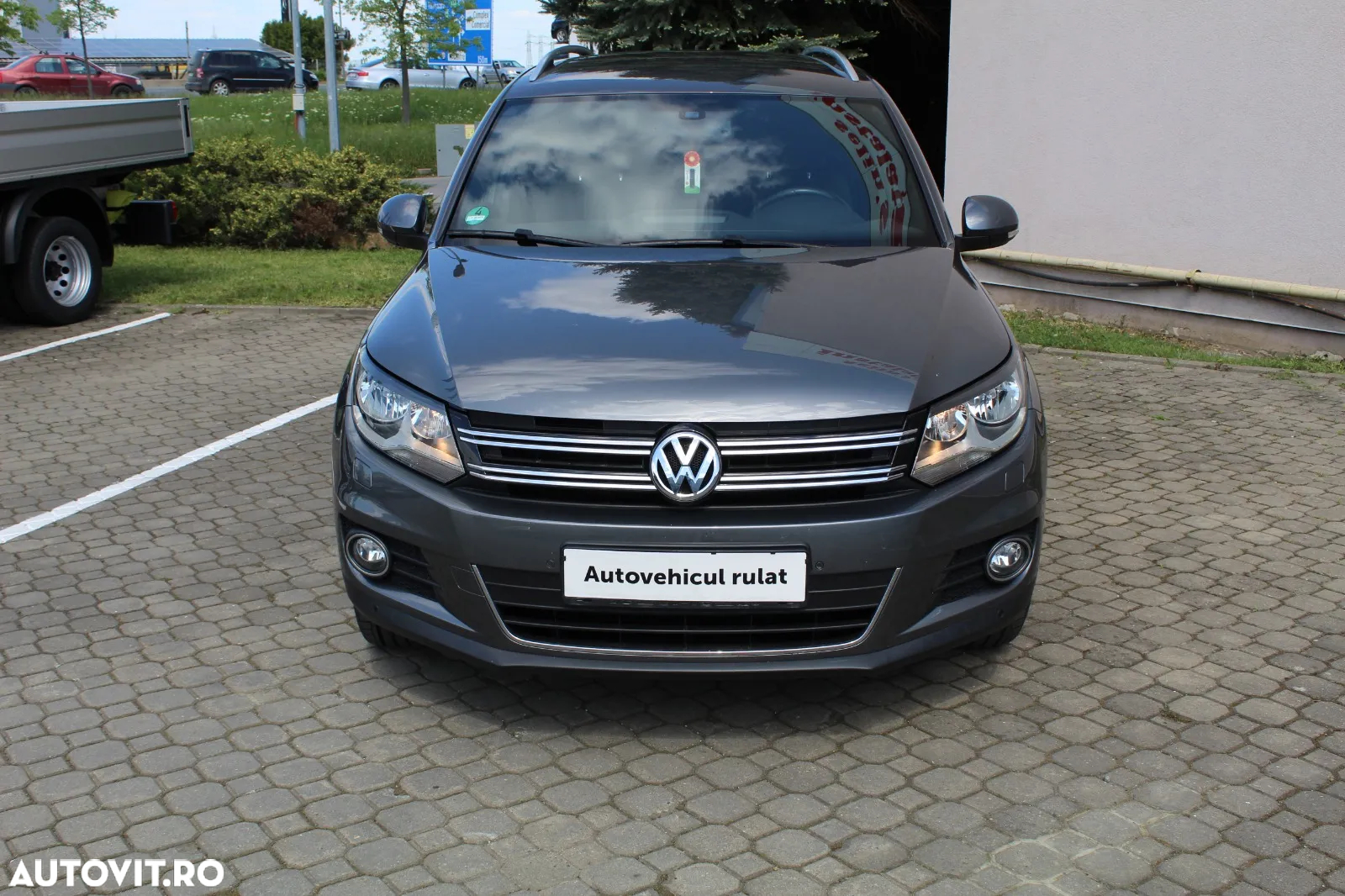 Volkswagen Tiguan 2.0 TDI SCR BlueMotion Technology Lounge Sport & Style - 5