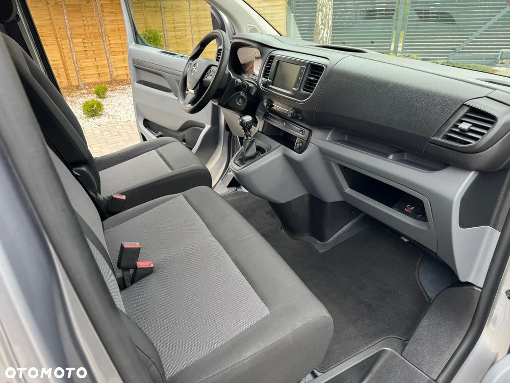 Opel Vivaro - 22
