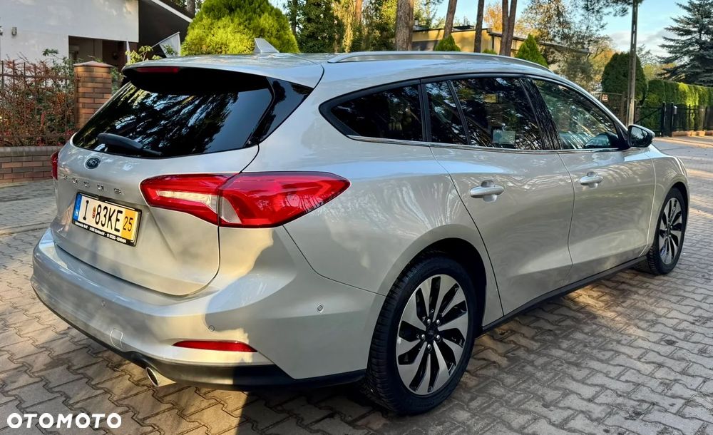 Ford Focus Turnier 1.5 EcoBlue Start-Stopp-System TITANIUM - 3